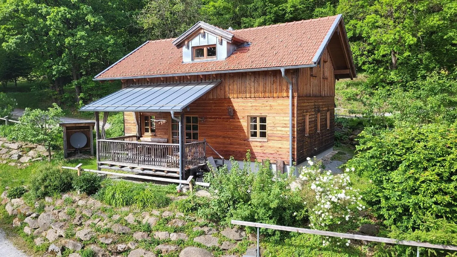 Huetten Am Waldrand Altnussberg 0*,  Germany